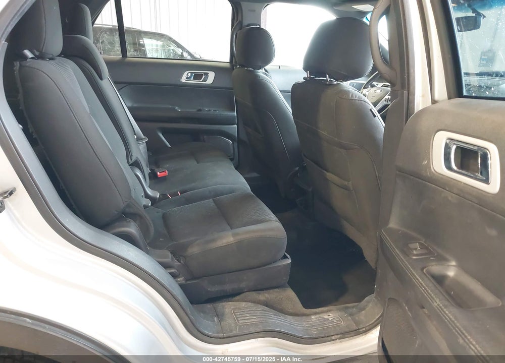 2015 FORD EXPLORER XLT VIN: 1FM5K8D82FGA58394