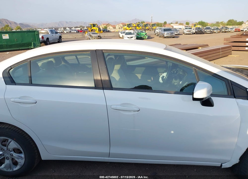 2015 HONDA CIVIC VIN: 2HGFB2F57FH523539