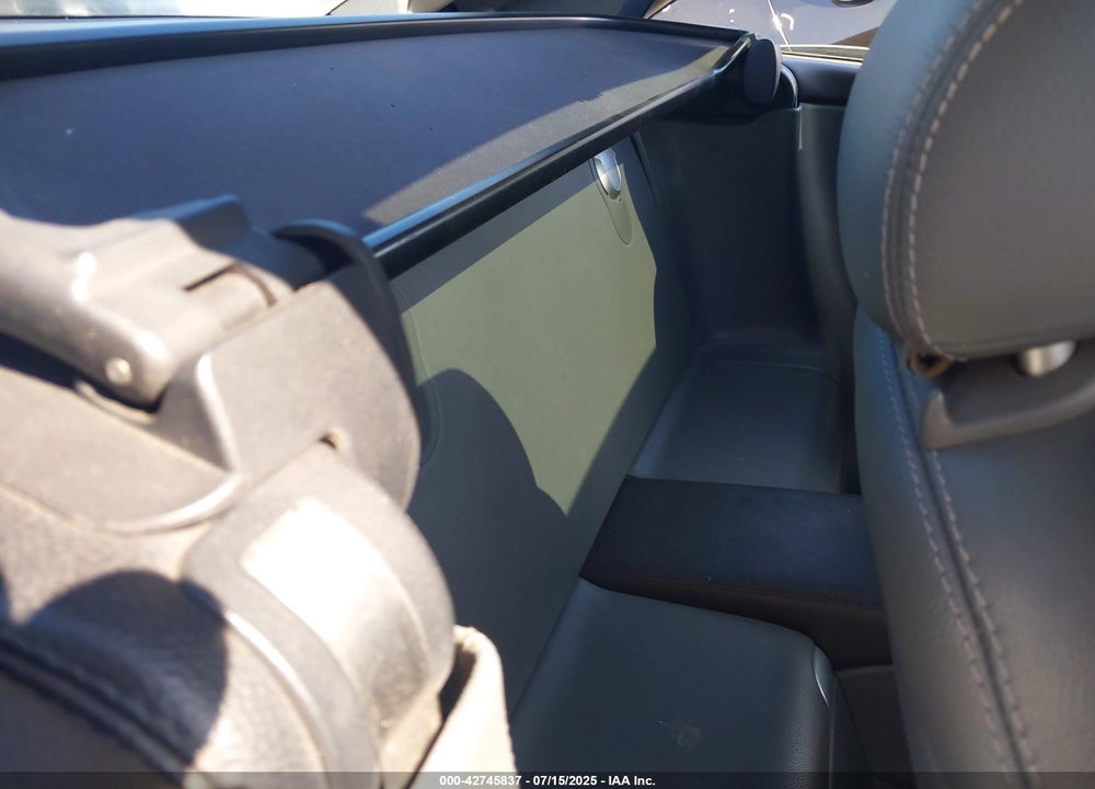 2005 MERCEDES-BENZ SL 500 VIN: WDBSK75F55F099975