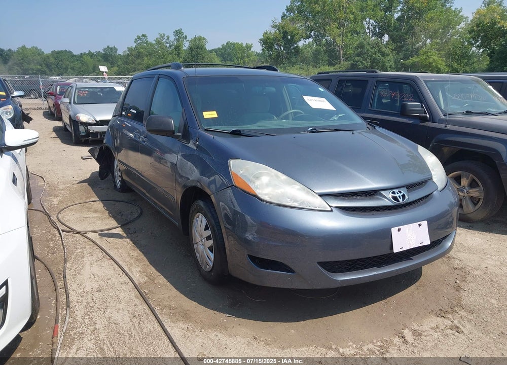 2008 TOYOTA SIENNA VIN: 5TDZK23C38S127773