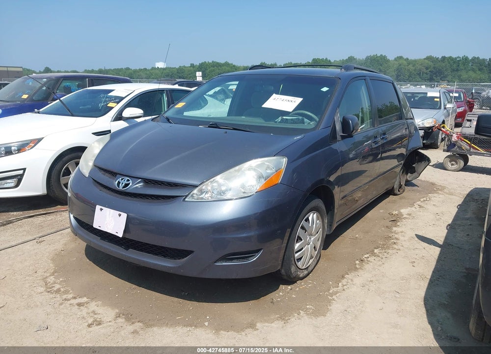 2008 TOYOTA SIENNA VIN: 5TDZK23C38S127773