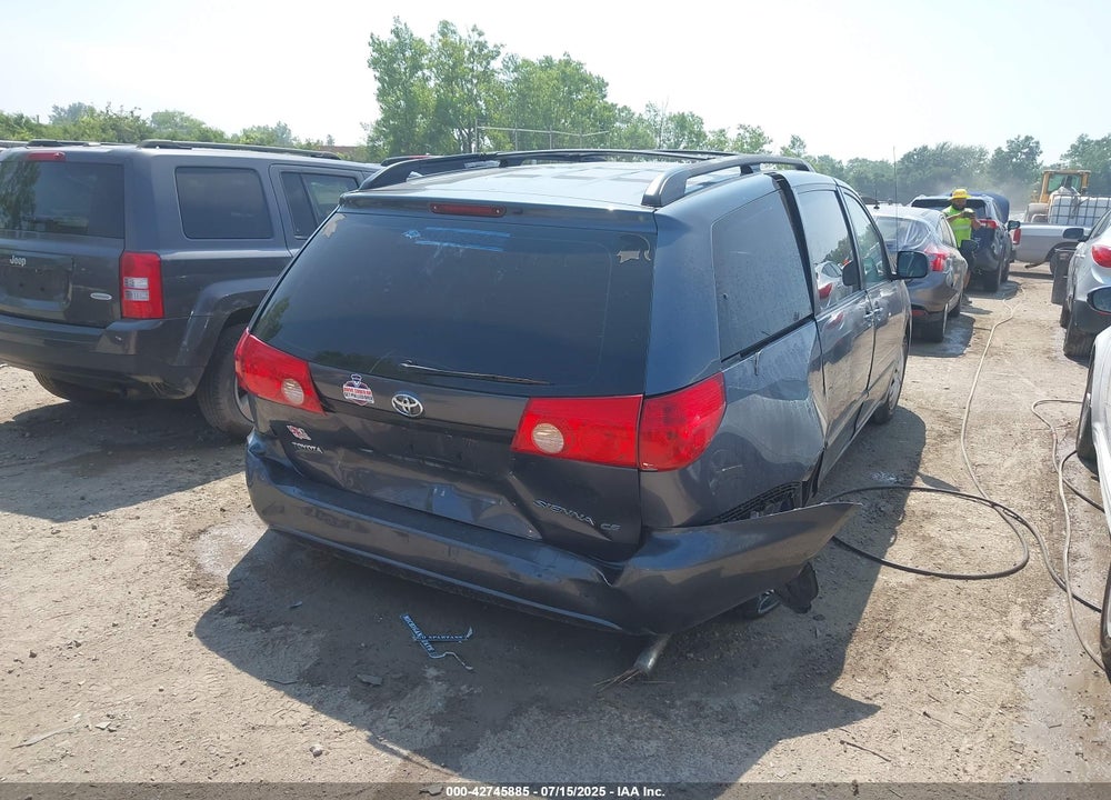 2008 TOYOTA SIENNA VIN: 5TDZK23C38S127773