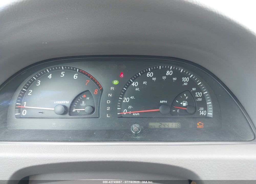 2002 TOYOTA CAMRY LE VIN: 4T1BE32K72U565993