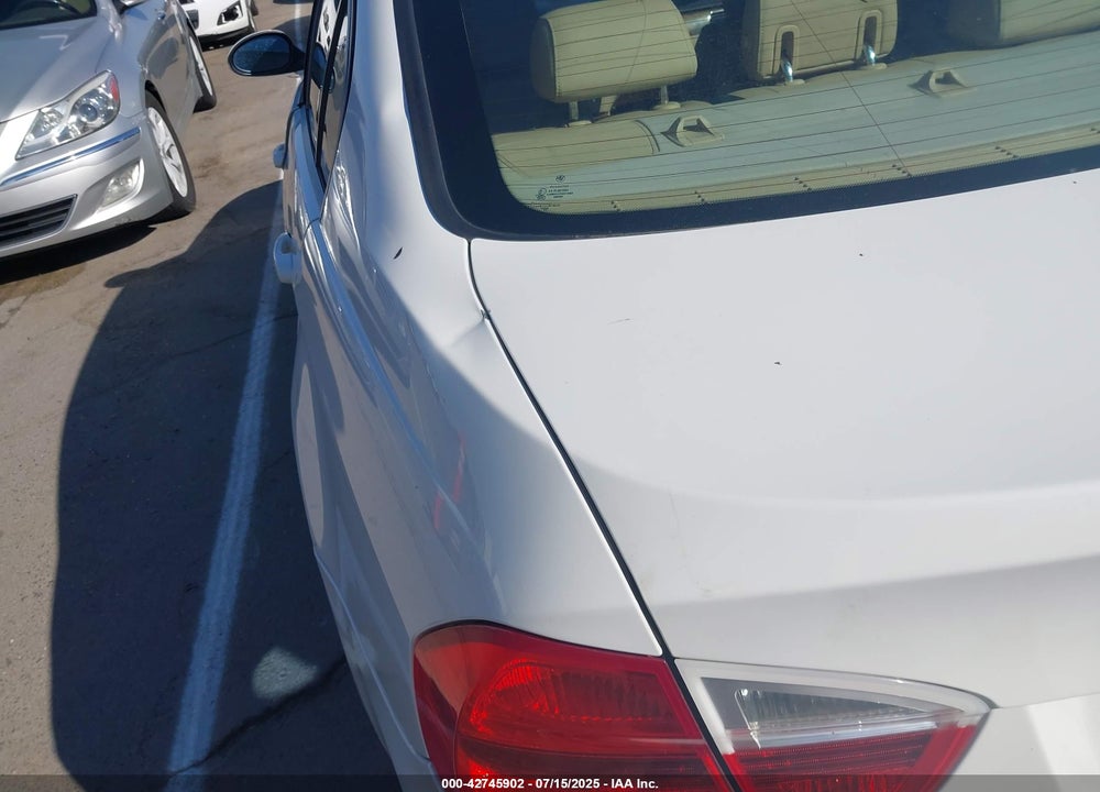 2008 BMW 328I VIN: WBAVC53508FZ86427