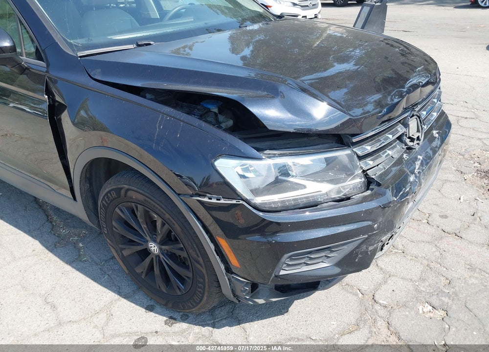 2020 VOLKSWAGEN TIGUAN VIN: 3VV1B7AXXLM082535