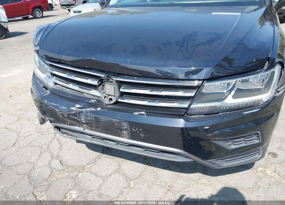 2020 VOLKSWAGEN TIGUAN VIN: 3VV1B7AXXLM082535