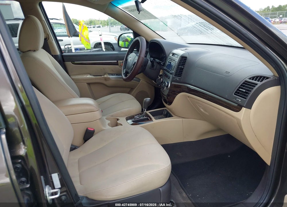 2011 HYUNDAI SANTA FE VIN: 5XYZG3AB9BG036853
