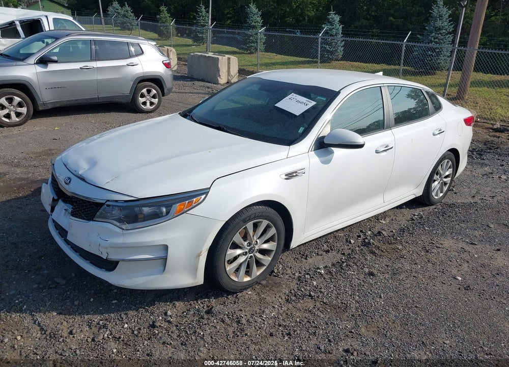 2016 KIA OPTIMA VIN: 5XXGT4L32GG061779
