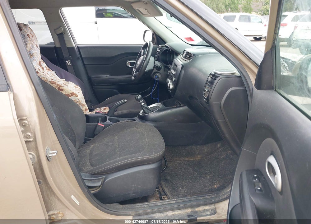 2014 KIA SOUL VIN: KNDJN2A24E7093895