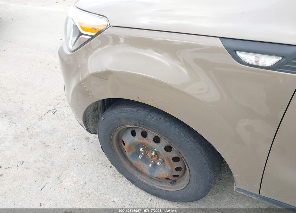 2014 KIA SOUL VIN: KNDJN2A24E7093895