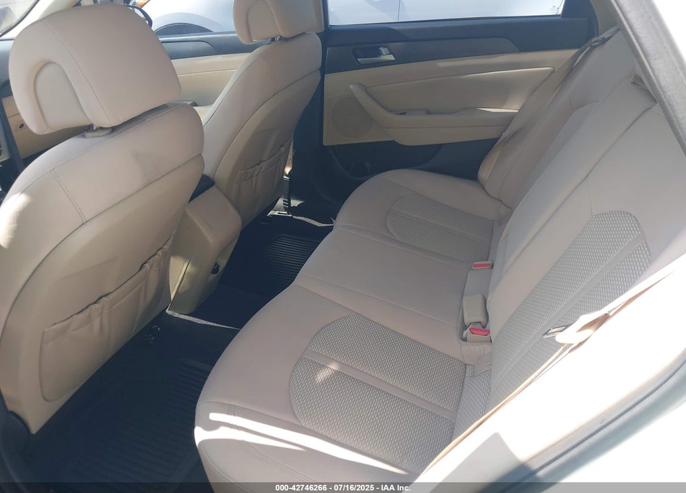 2016 HYUNDAI SONATA VIN: 5NPE34AFXGH314565