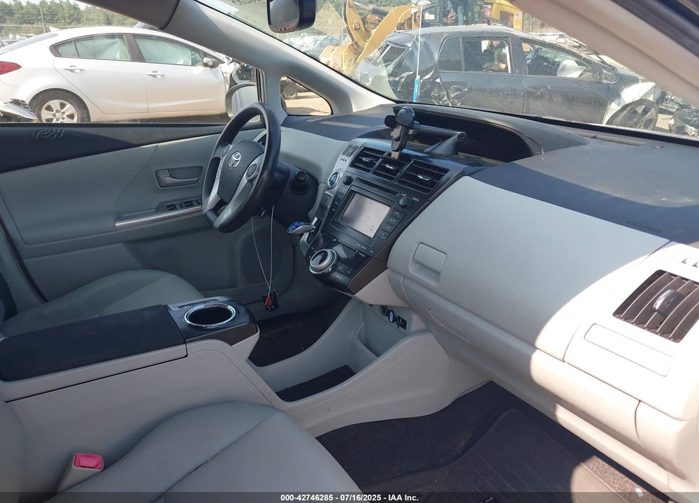 2012 TOYOTA PRIUS V FIVE VIN: JTDZN3EU6C3185471
