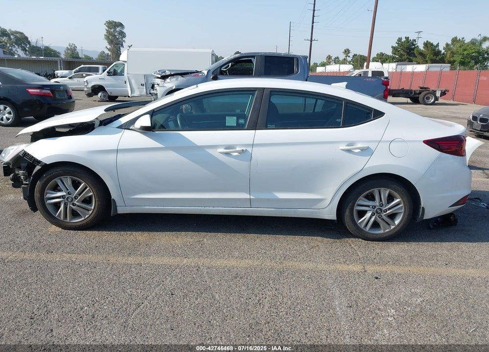 2020 HYUNDAI ELANTRA VIN: 5NPD84LF7LH589203