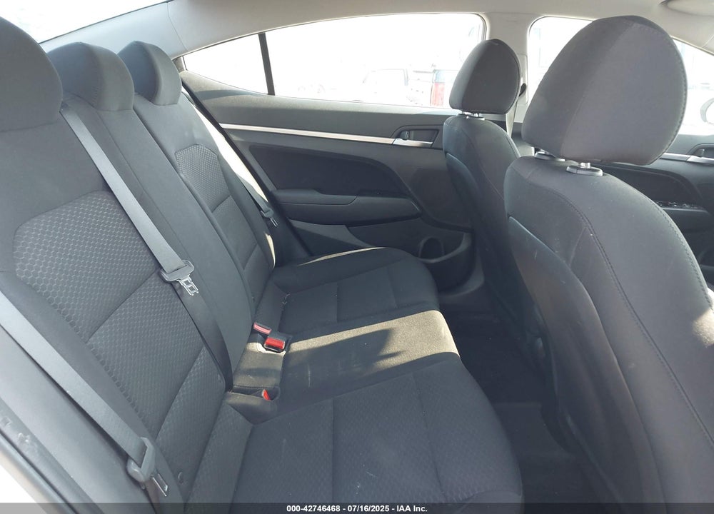 2020 HYUNDAI ELANTRA VIN: 5NPD84LF7LH589203