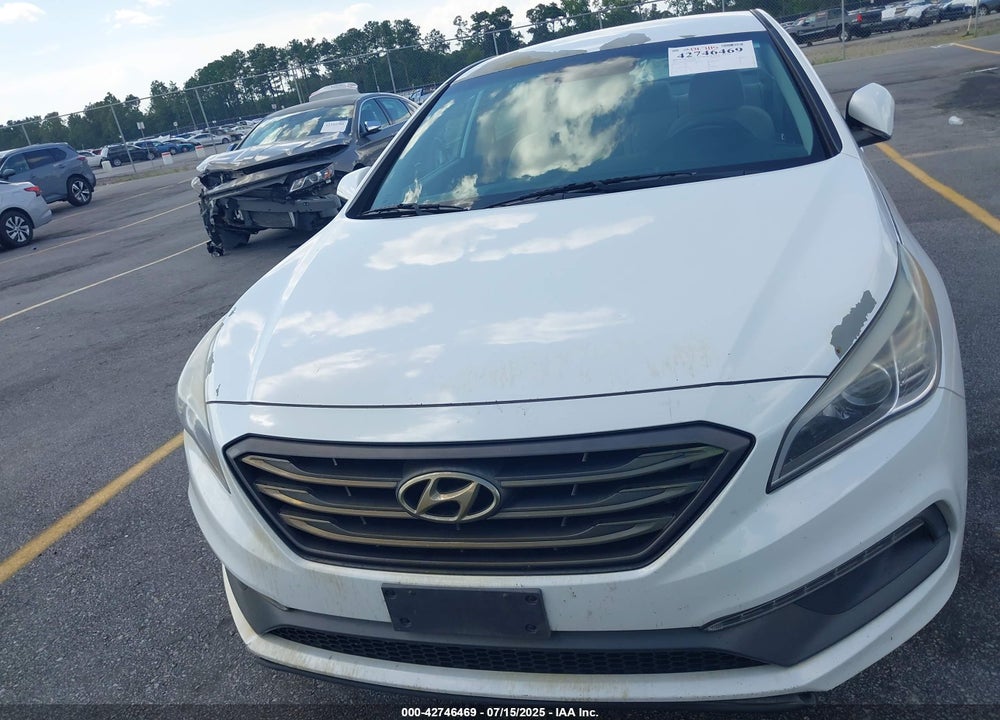 2015 HYUNDAI SONATA VIN: 5NPE34AF3FH032346