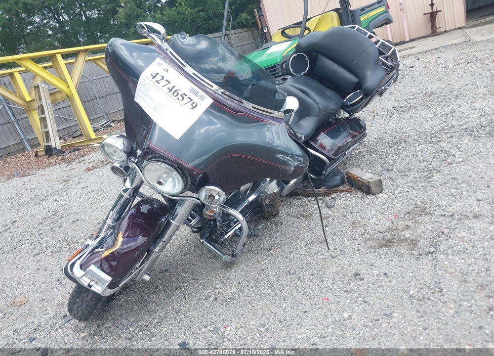 2006 HARLEY-DAVIDSON FLHTCUI VIN: 1HD1FCW116Y668810
