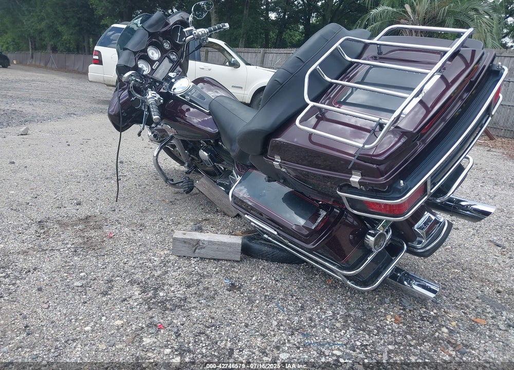 2006 HARLEY-DAVIDSON FLHTCUI VIN: 1HD1FCW116Y668810