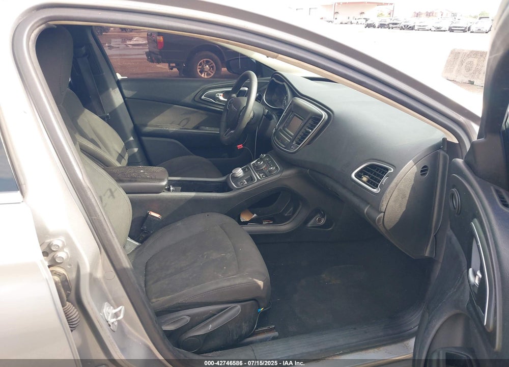 2016 CHRYSLER 200 VIN: 1C3CCCAB7GN112608