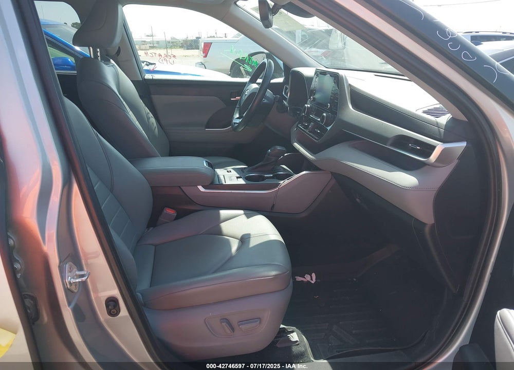2021 TOYOTA HIGHLANDER VIN: 5TDGZRAH5MS085711