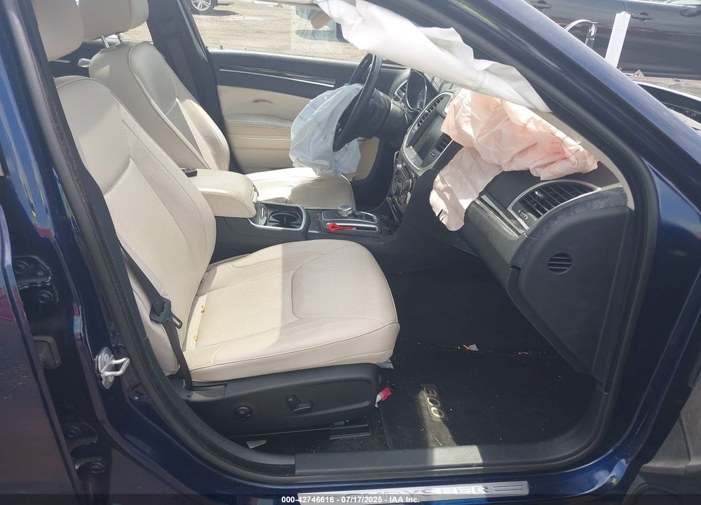 2015 CHRYSLER 300 VIN: 2C3CCAEG0FH864944