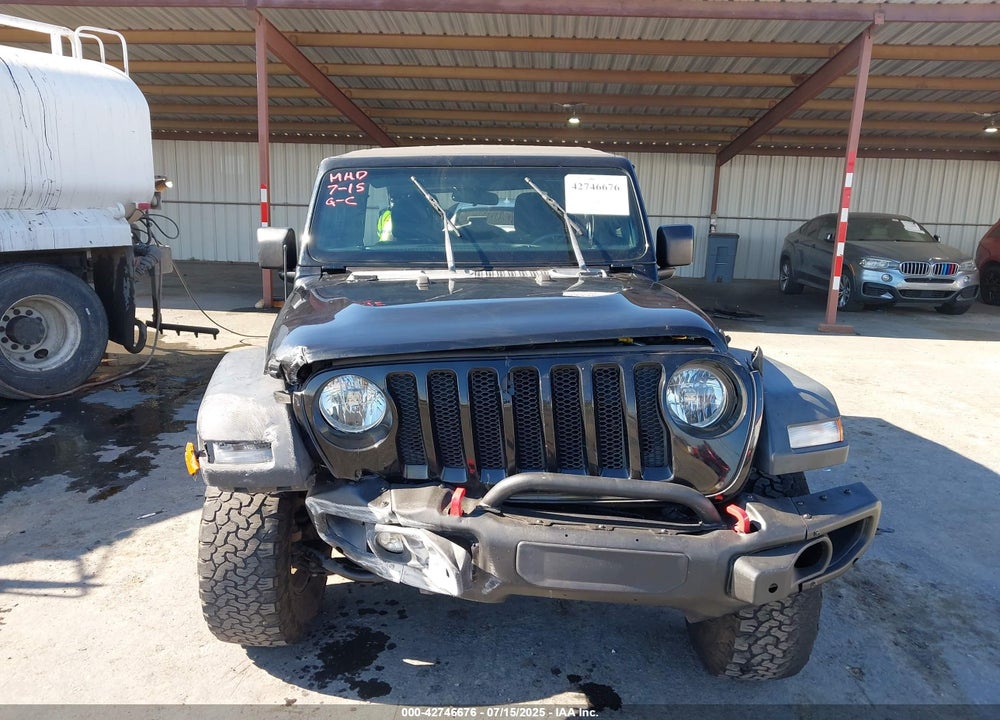 2018 JEEP WRANGLER UNLIMITED VIN: 1C4HJXDN3JW296399