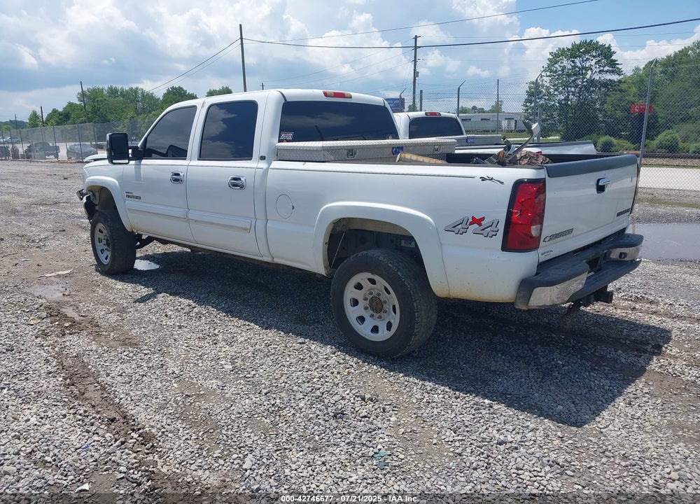 2005 CHEVROLET SILVERADO 2500HD LT VIN: 1GCHK23285F967353