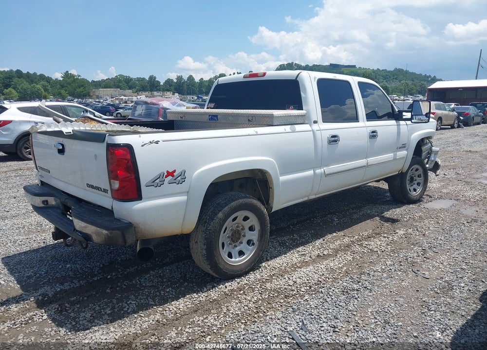 2005 CHEVROLET SILVERADO 2500HD LT VIN: 1GCHK23285F967353