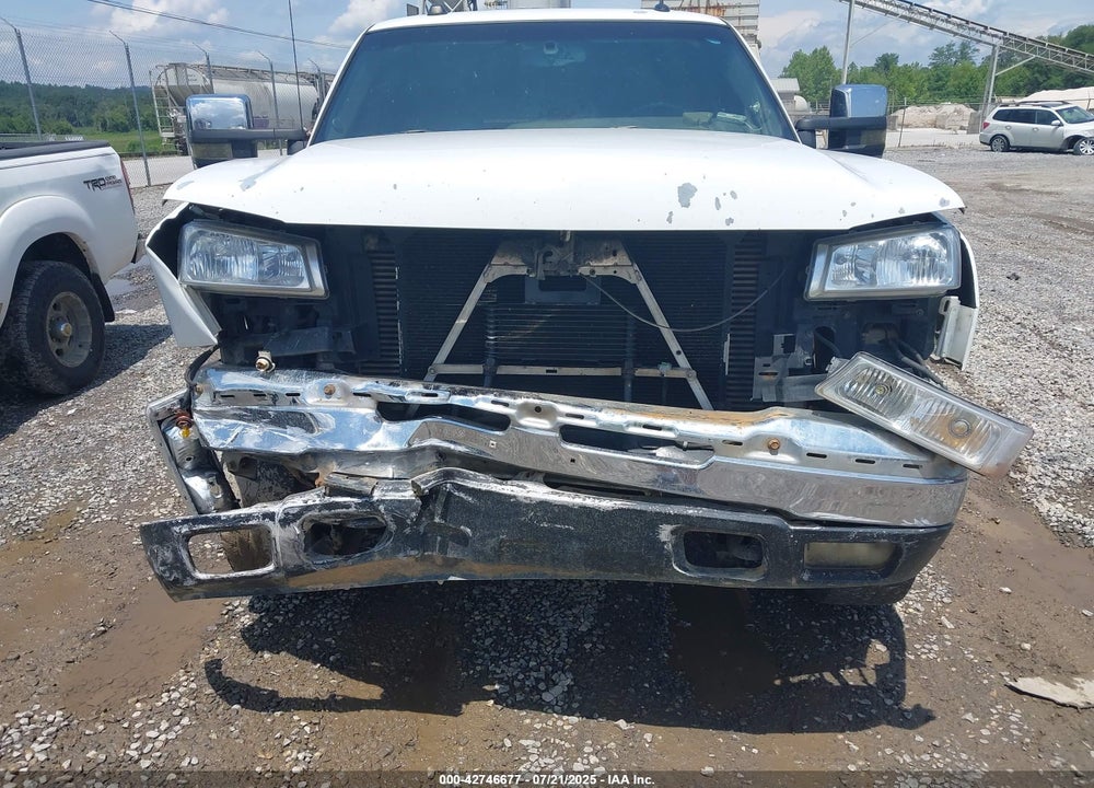 2005 CHEVROLET SILVERADO 2500HD LT VIN: 1GCHK23285F967353
