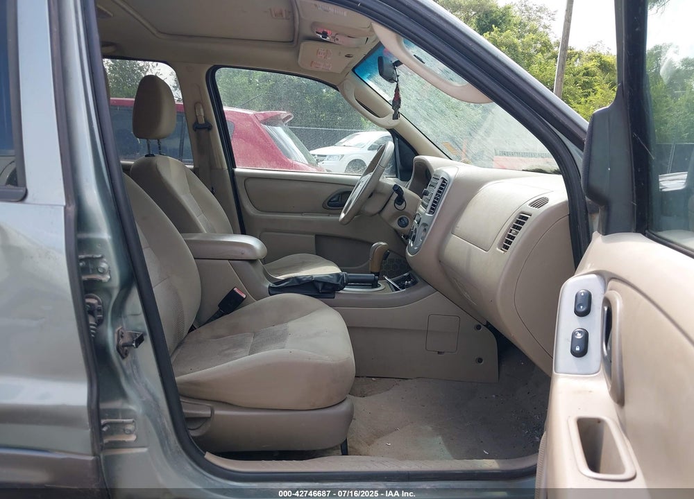 2006 FORD ESCAPE VIN: 1FMYU93146KB34745