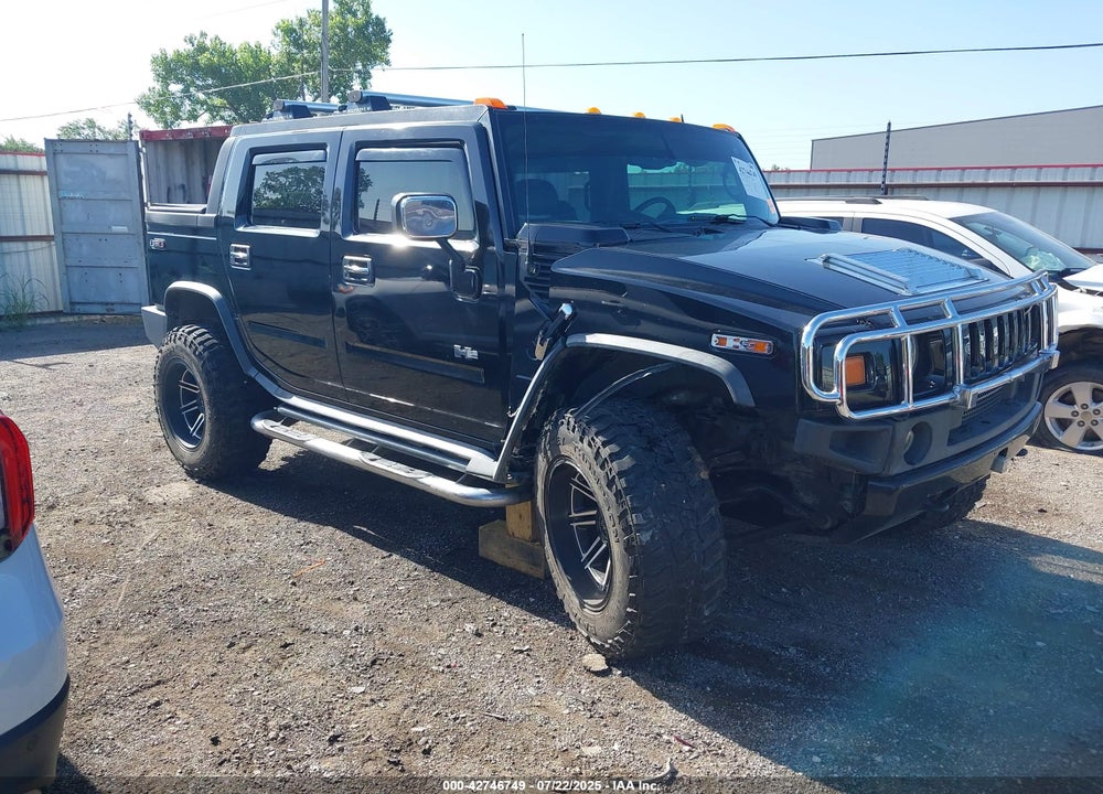 2005 HUMMER H2 SUT VIN: 5GRGN22U75H127380