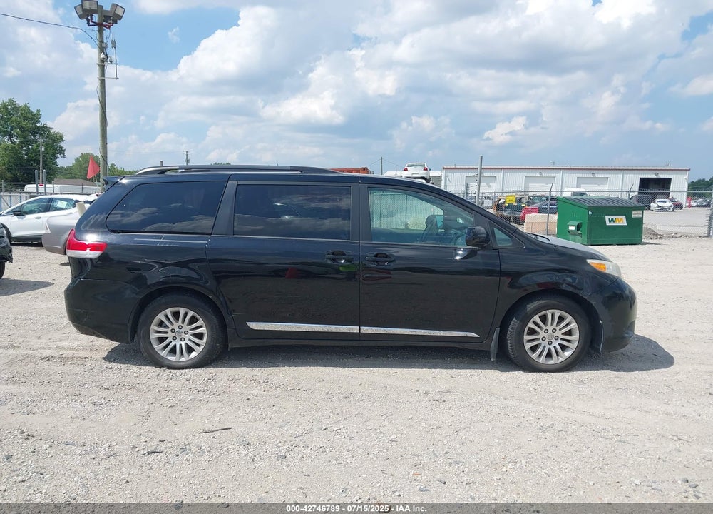 2014 TOYOTA SIENNA VIN: 5TDYK3DC2ES466214