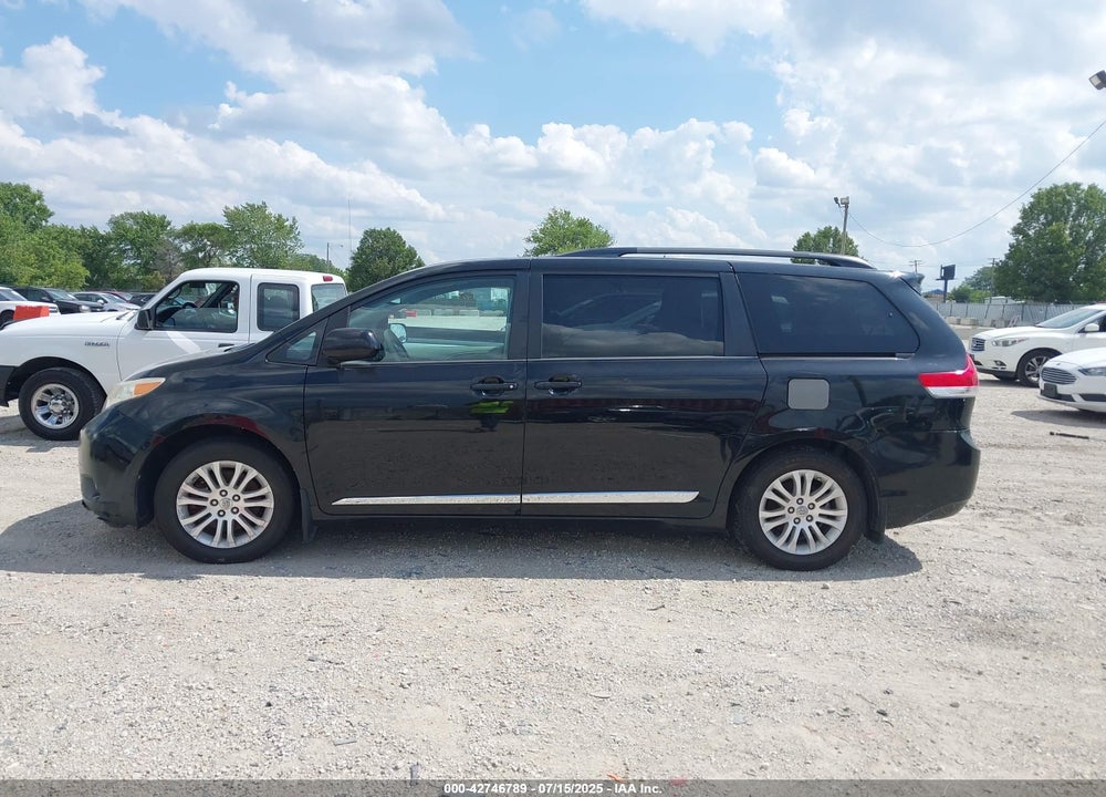 2014 TOYOTA SIENNA VIN: 5TDYK3DC2ES466214