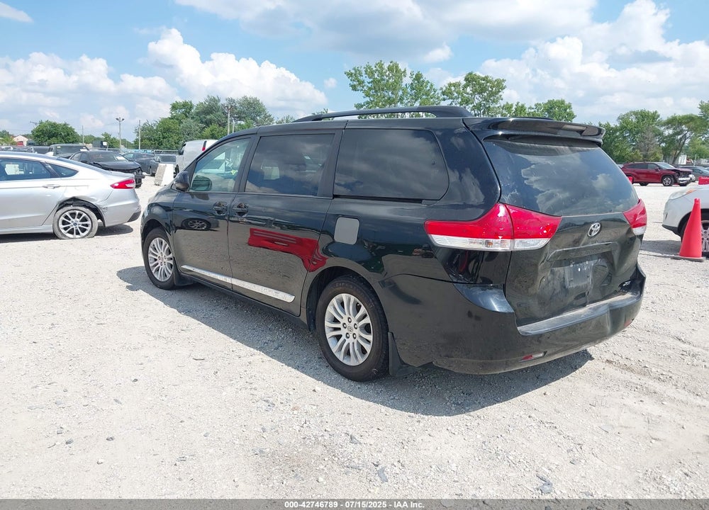 2014 TOYOTA SIENNA VIN: 5TDYK3DC2ES466214