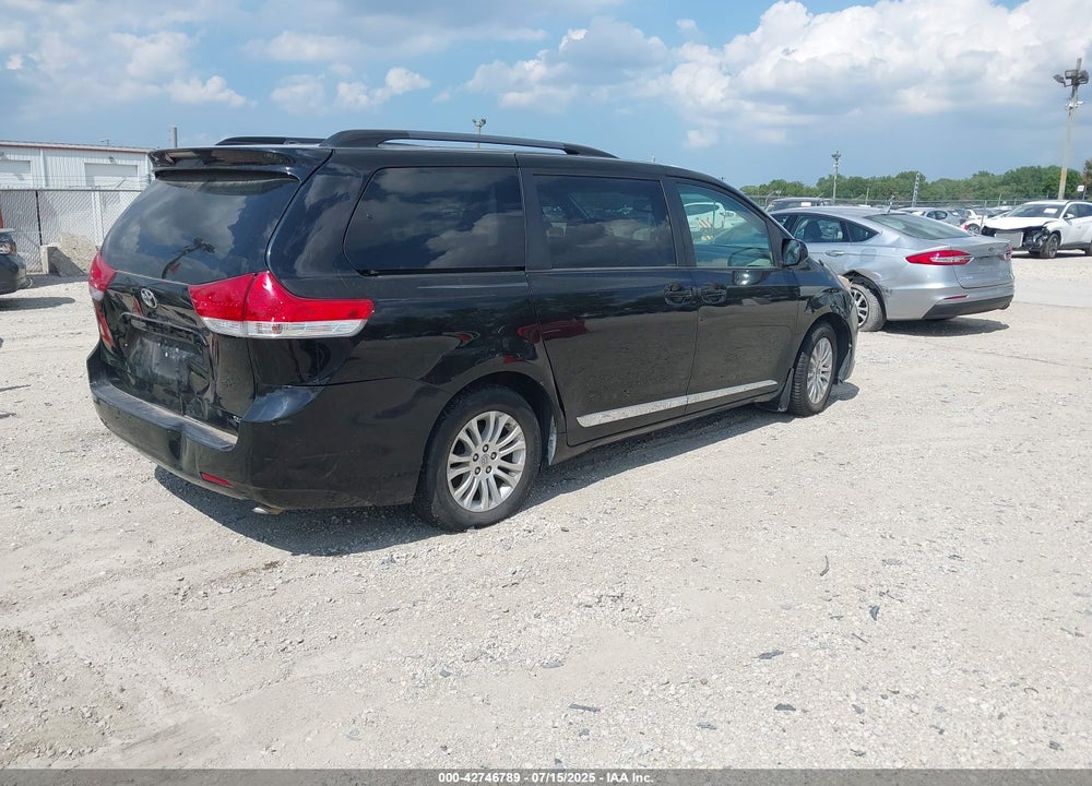 2014 TOYOTA SIENNA VIN: 5TDYK3DC2ES466214