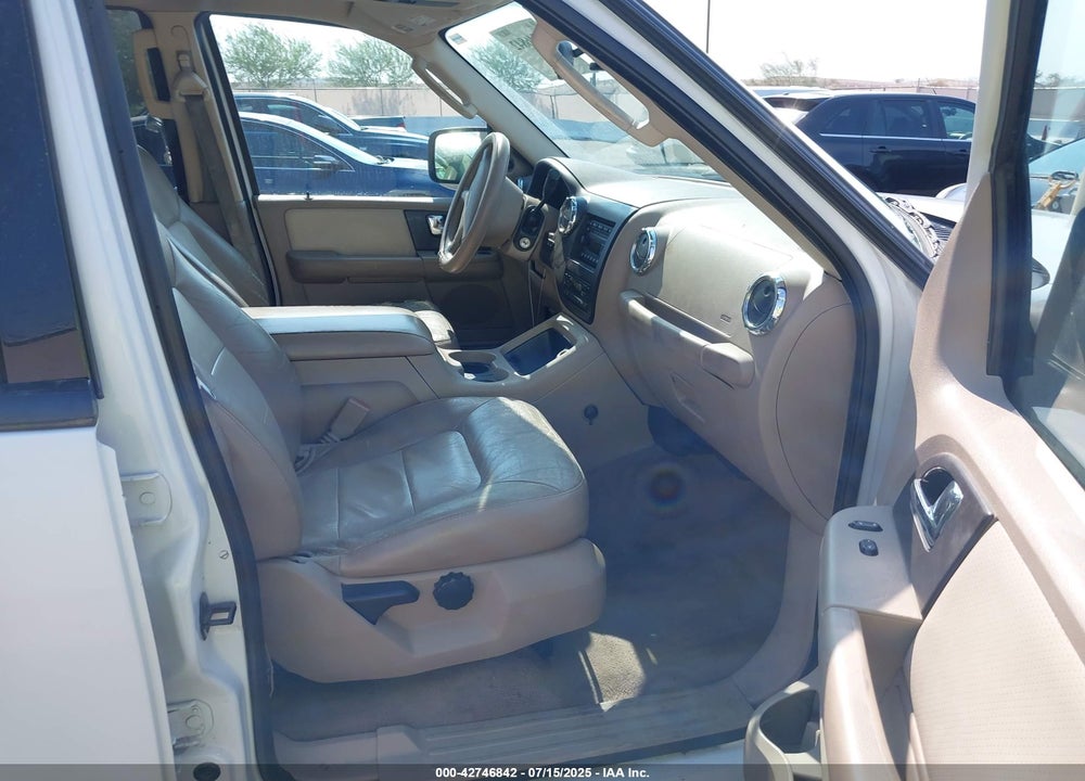 2005 FORD EXPEDITION EDDIE BAUER/KING RANCH VIN: 1FMPU17525LA11027