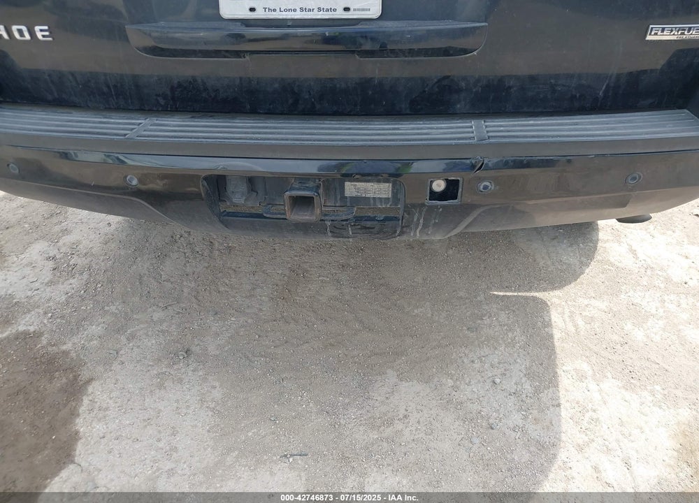 2011 CHEVROLET TAHOE VIN: 1GNSCAE05BR380084