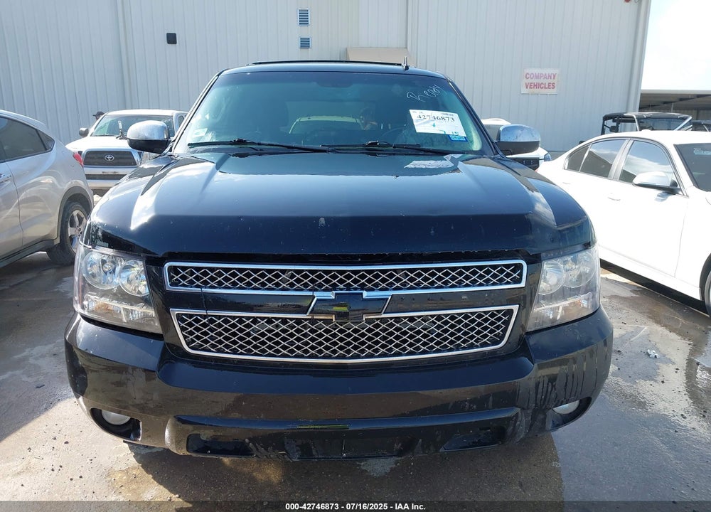2011 CHEVROLET TAHOE VIN: 1GNSCAE05BR380084