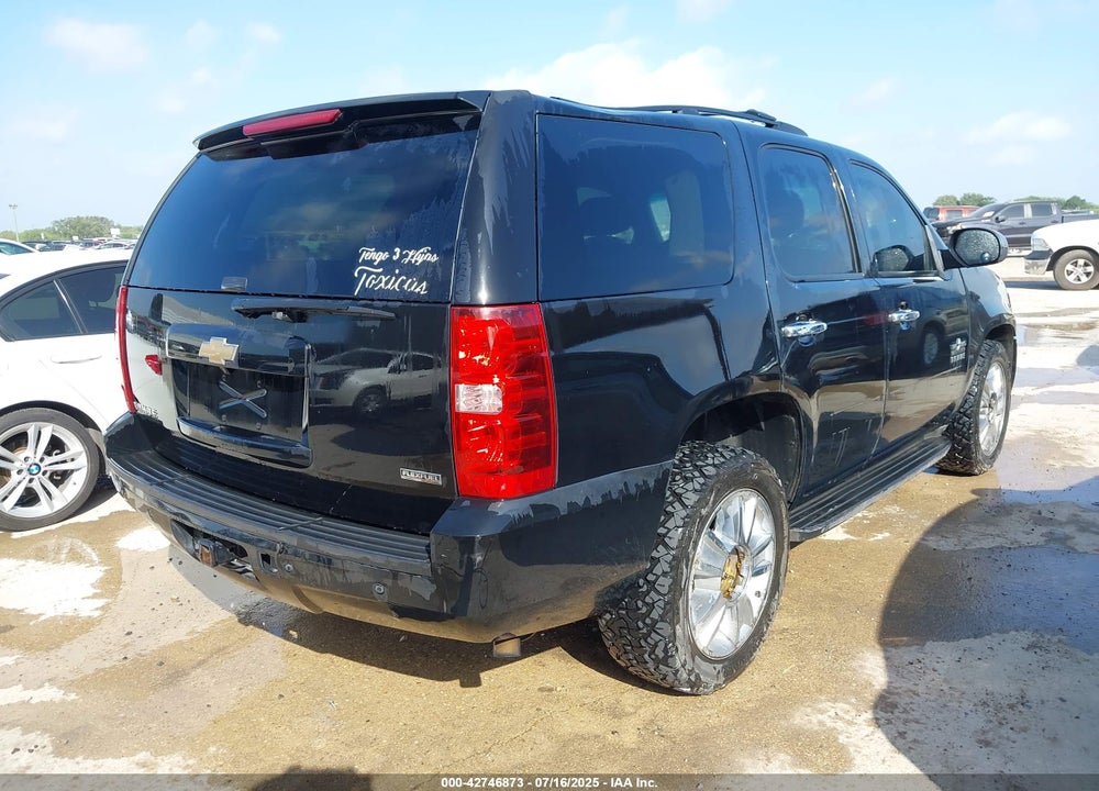 2011 CHEVROLET TAHOE VIN: 1GNSCAE05BR380084