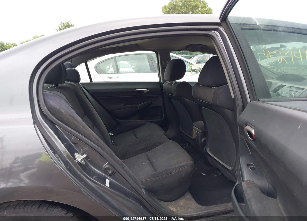 2010 HONDA CIVIC VIN: 2HGFA1F60AH557529