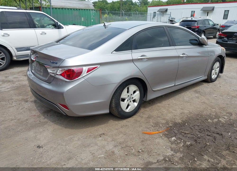 2012 HYUNDAI SONATA HYBRID VIN: KMHEC4A48CA029875