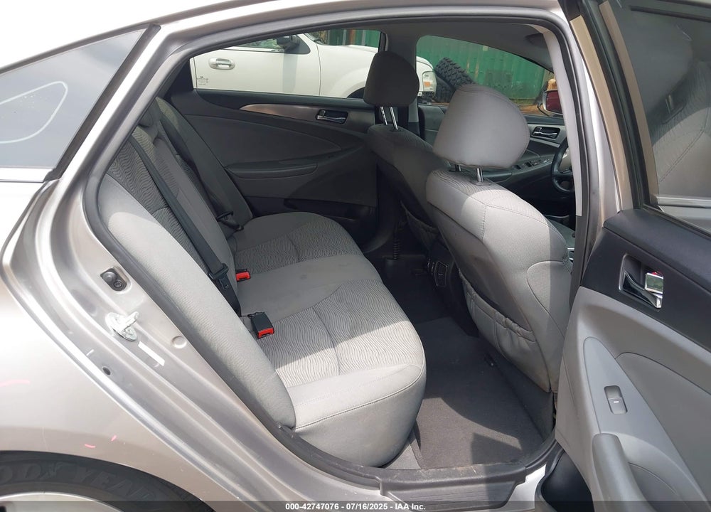 2012 HYUNDAI SONATA HYBRID VIN: KMHEC4A48CA029875