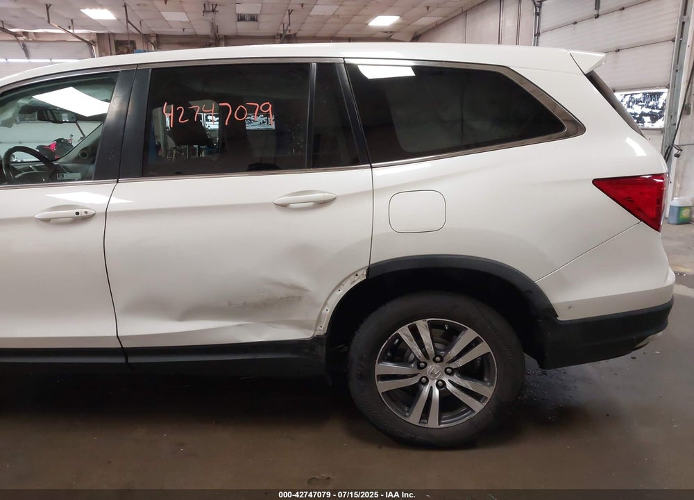 2017 HONDA PILOT EX-L VIN: 5FNYF6H78HB091361