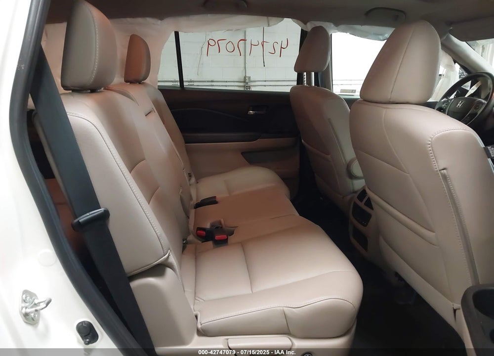 2017 HONDA PILOT EX-L VIN: 5FNYF6H78HB091361
