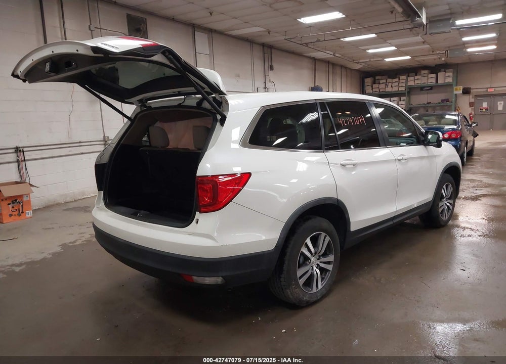 2017 HONDA PILOT EX-L VIN: 5FNYF6H78HB091361