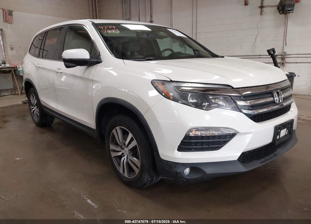 2017 HONDA PILOT EX-L VIN: 5FNYF6H78HB091361
