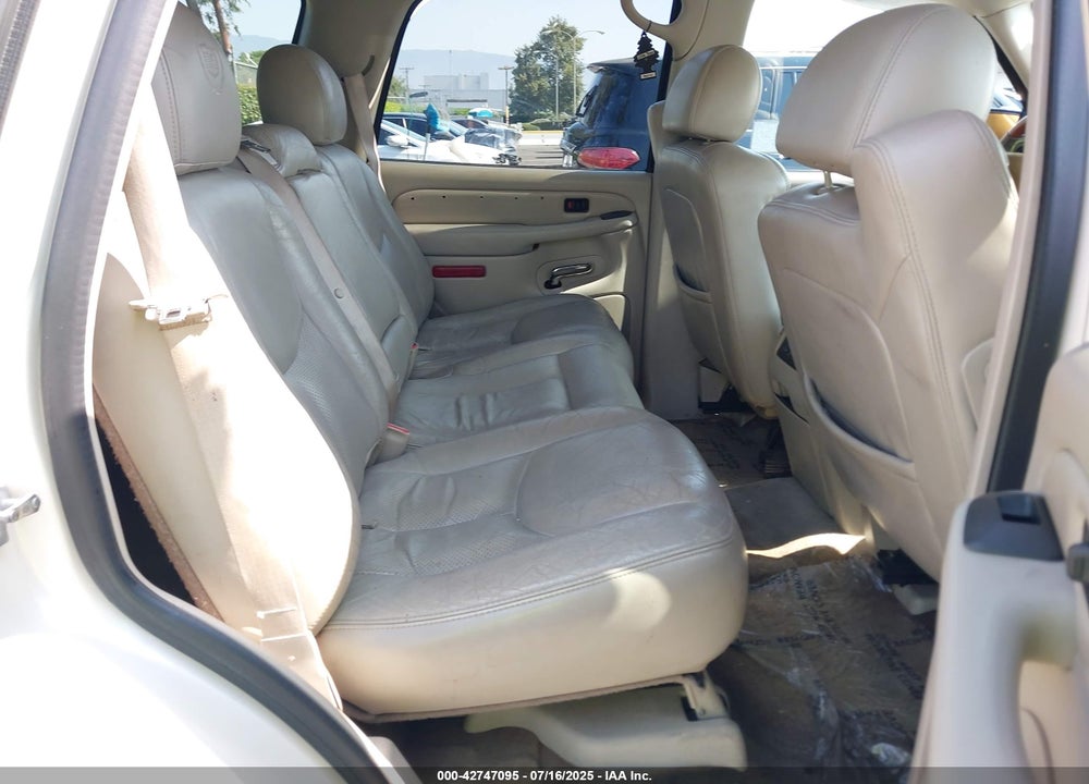 2004 CADILLAC ESCALADE STANDARD VIN: 1GYEC63T74R310907