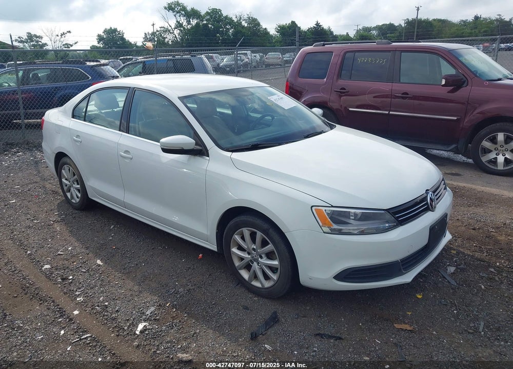 2014 VOLKSWAGEN JETTA 1.8T SE VIN: 3VWD17AJ8EM274725