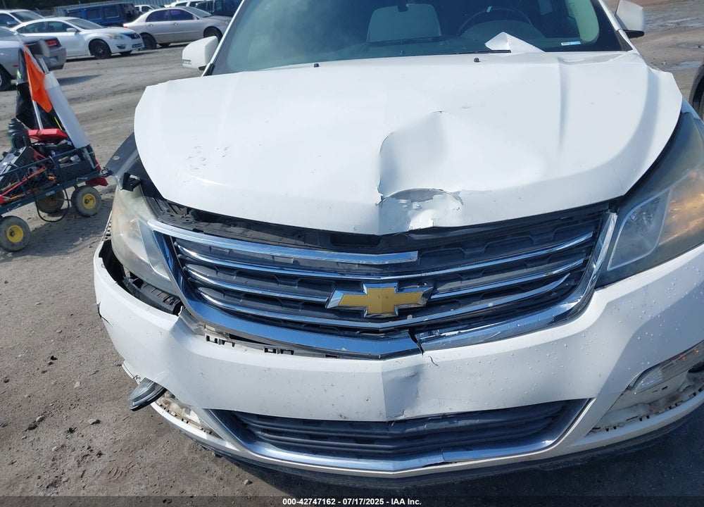 2015 CHEVROLET TRAVERSE VIN: 1GNKRGKD2FJ316713