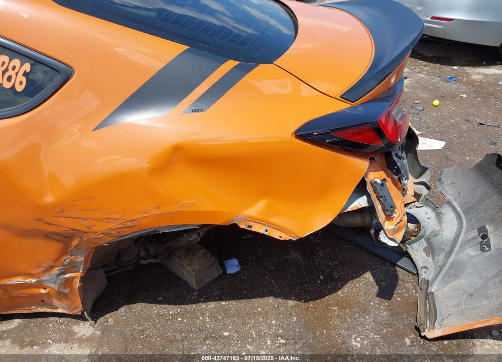 2023 TOYOTA GR 86 VIN: JF1ZNBH19P8755585