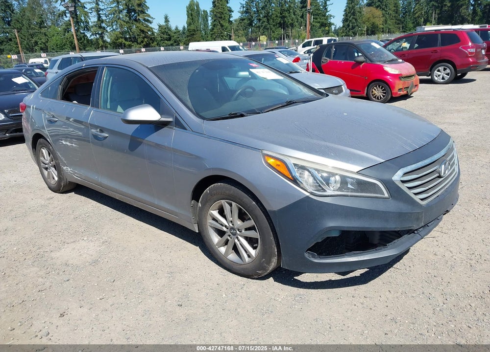 2016 HYUNDAI SONATA SE VIN: 5NPE24AF2GH367392